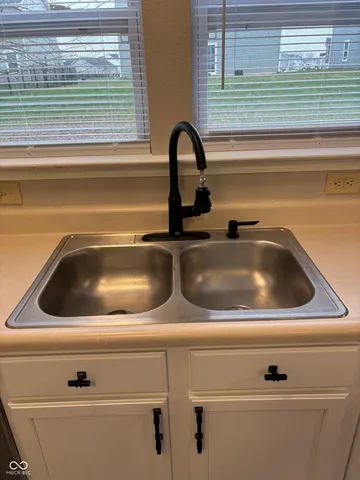 $1,995 | 1380 King Maple Drive, Greenfield, IN 46140