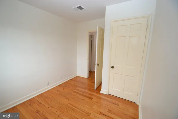 $3,500 | 3546 South Utah Street, Arlington, VA 22206