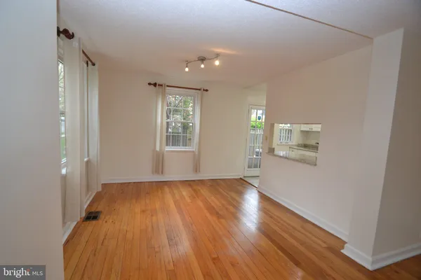 $3,500 | 3546 South Utah Street, Arlington, VA 22206