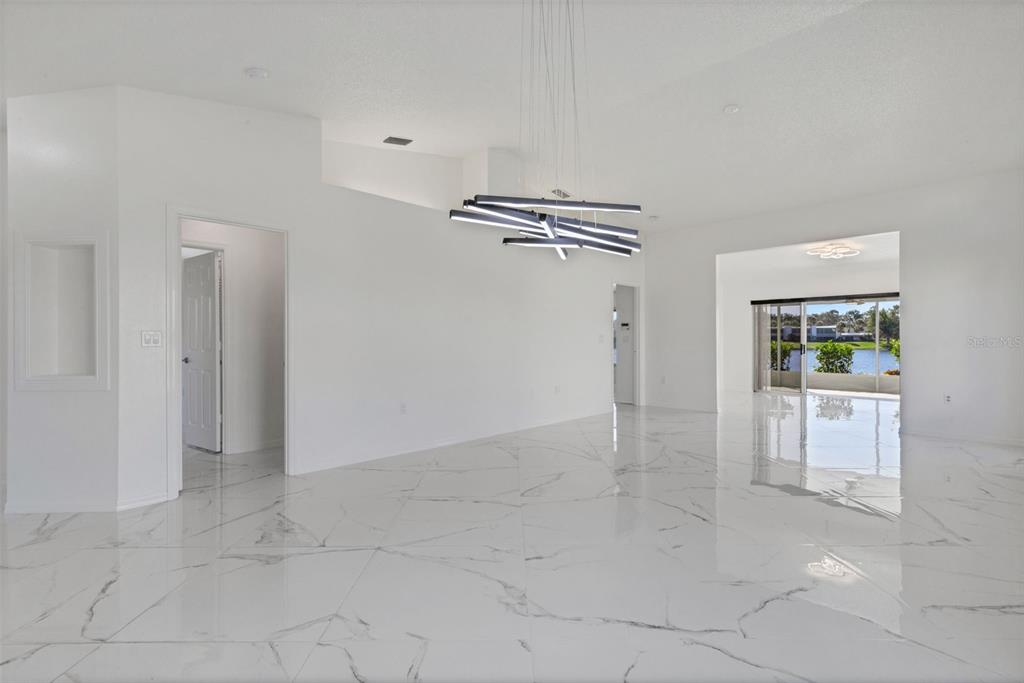 721 Spring Lakes Boulevard Bradenton, FL 34210 - Photo 10 of 34