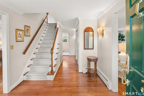 $2,290,000 | 39 Old Studio Road, New Canaan, CT 06840