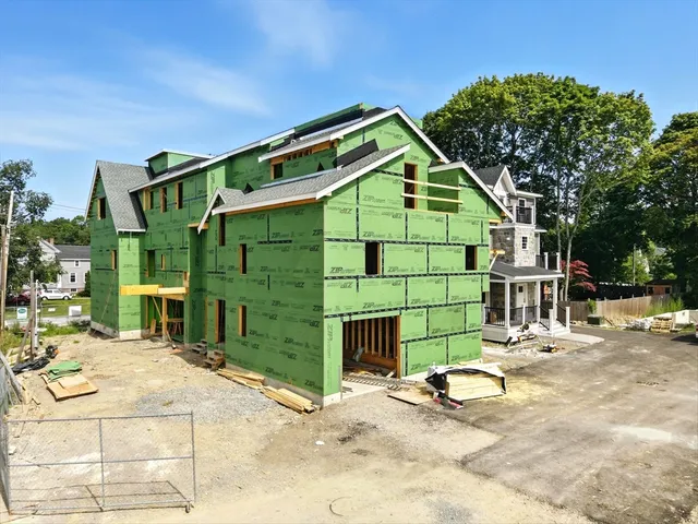 $999,900 | 11 Washington Street, Unit 5, Ipswich, MA 01938