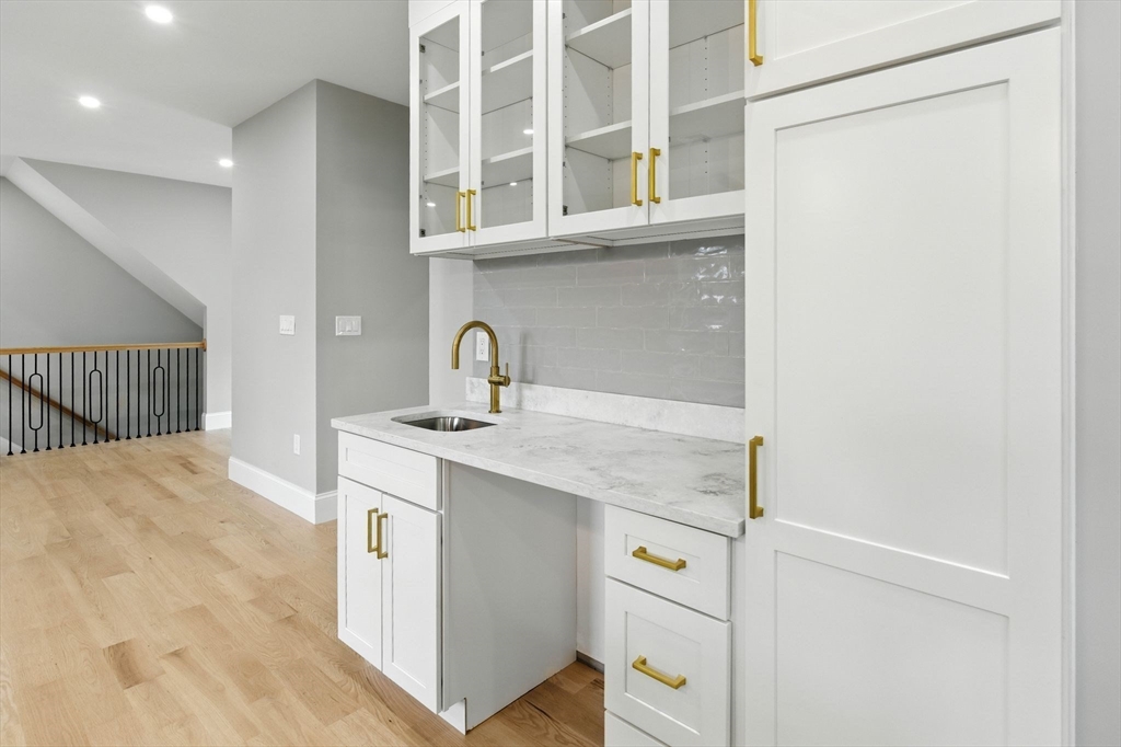 11 Washington Street, Unit 5 Ipswich, MA 01938 - Photo 6 of 41