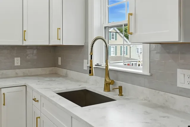 $999,900 | 11 Washington Street, Unit 5, Ipswich, MA 01938