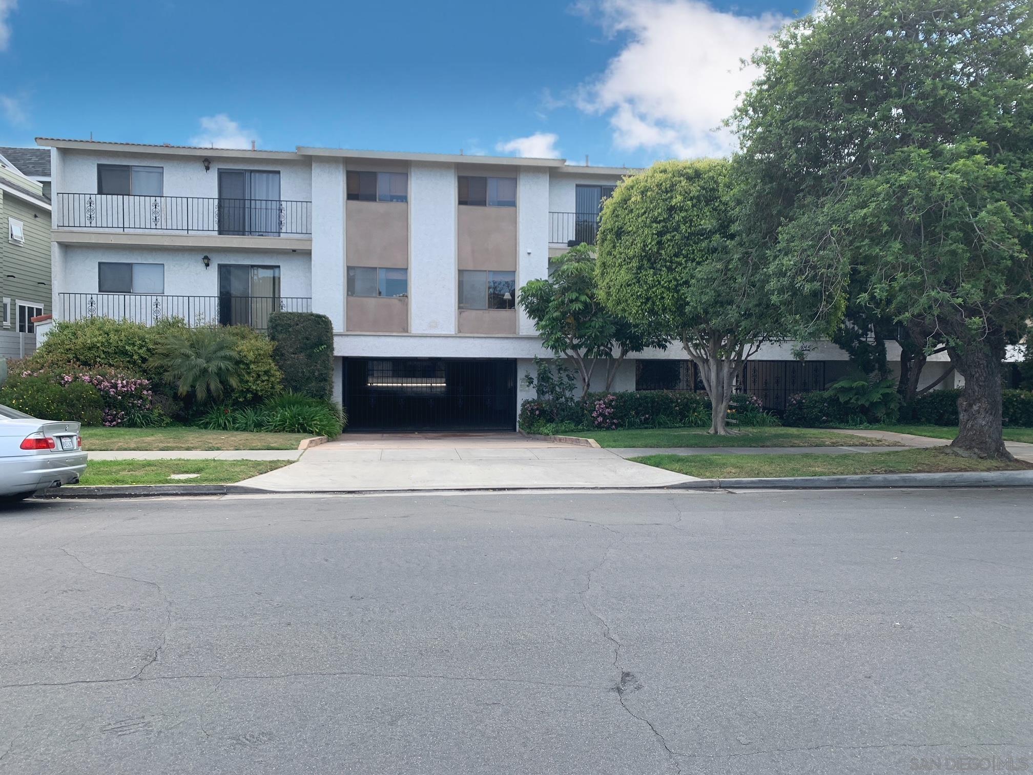 835 E Avenue, Unit A Coronado, CA 92118 - Photo 2 of 33