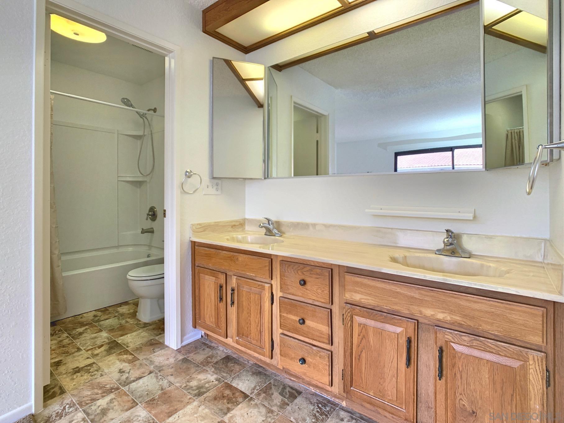 835 E Avenue, Unit A Coronado, CA 92118 - Photo 26 of 33