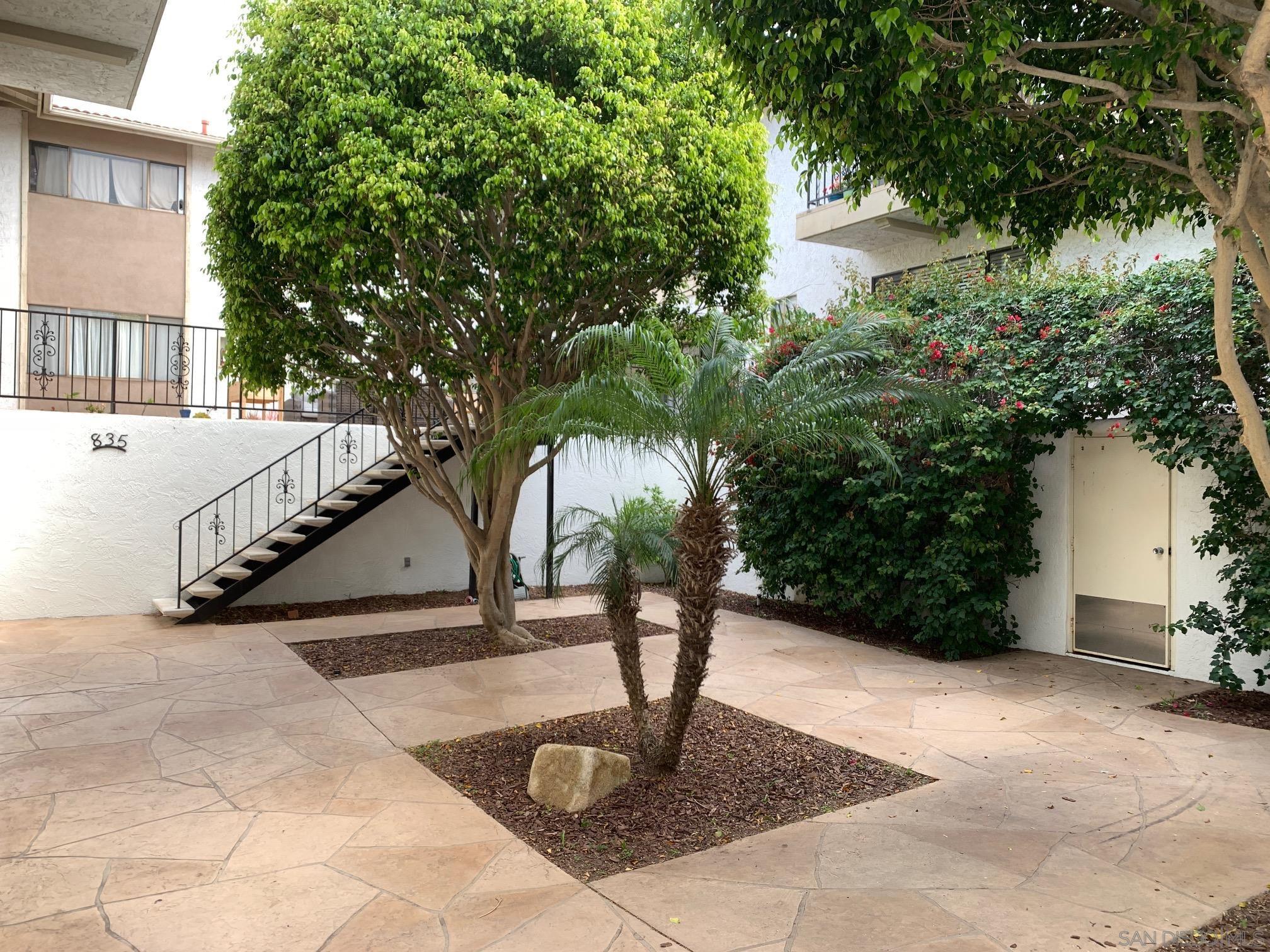 835 E Avenue, Unit A Coronado, CA 92118 - Photo 7 of 33