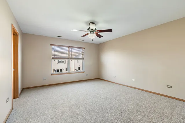 $275,000 | 614 Littleton Trail, Elgin, IL 60120