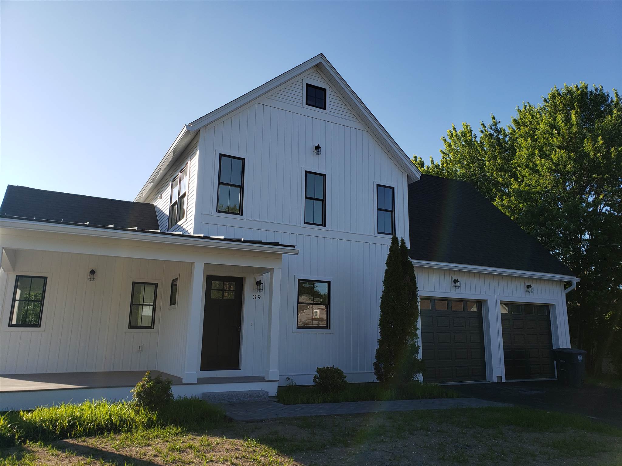 39 New Dunstable Road Nashua, NH 03060 - Photo 1 of 21