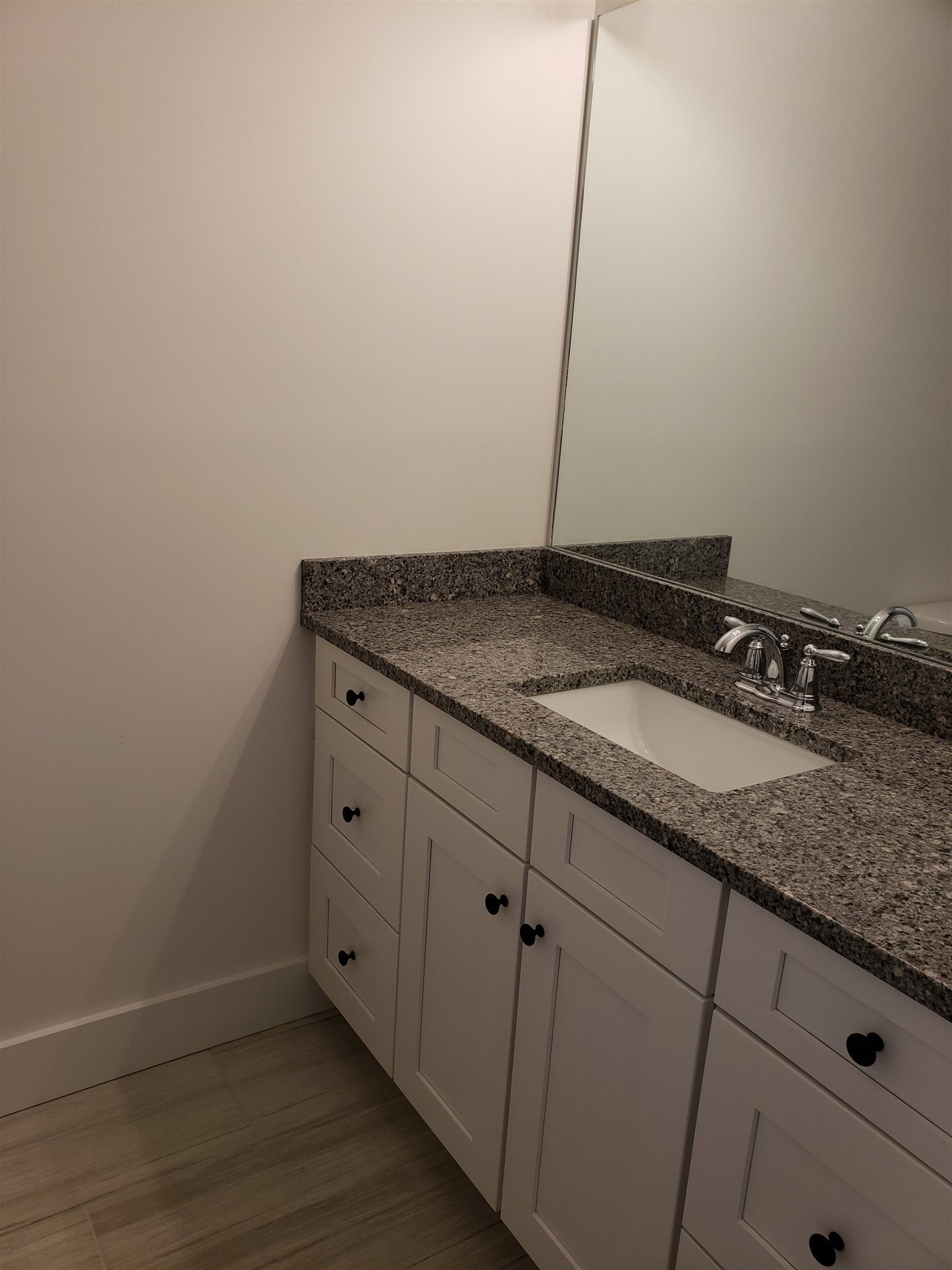 39 New Dunstable Road Nashua, NH 03060 - Photo 15 of 21