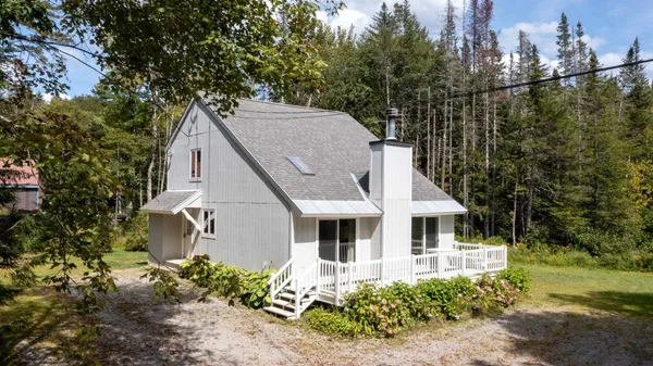 $385,000 | 275 Sherwood Forest, Londonderry, VT 05148
