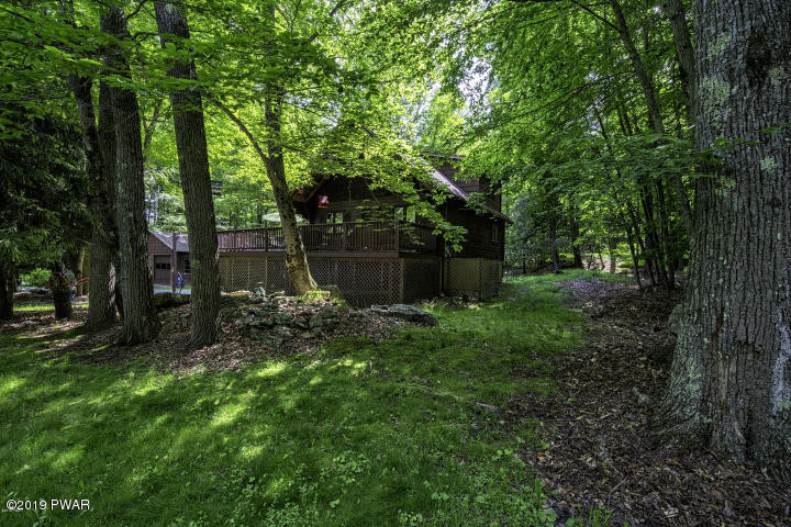 61 Bear Tree Road Lake Ariel, PA 18436 - Photo 3 of 38
