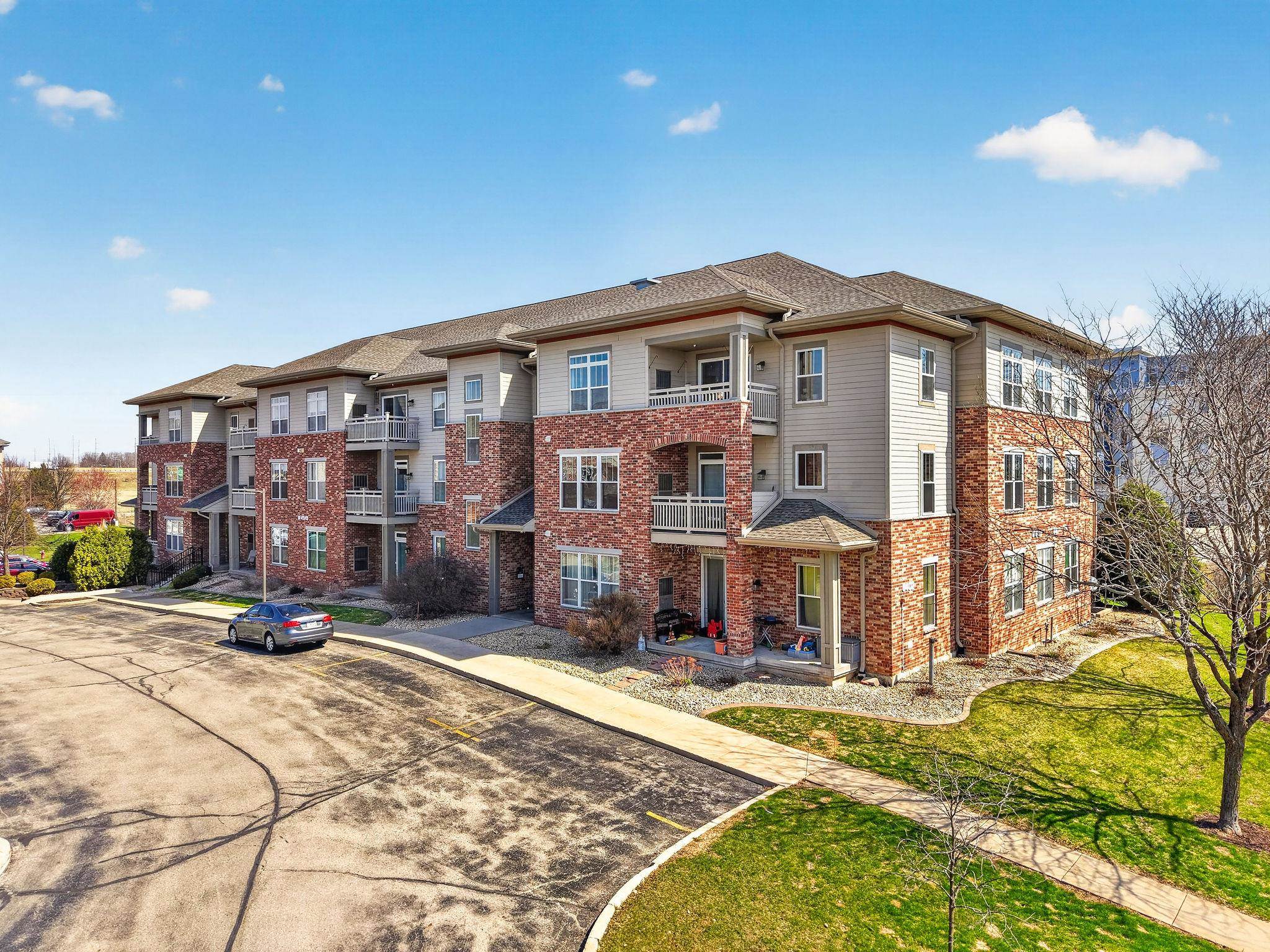 6402 Milwaukee Street, Unit 207 Madison, WI 53718 - Photo 32 of 38