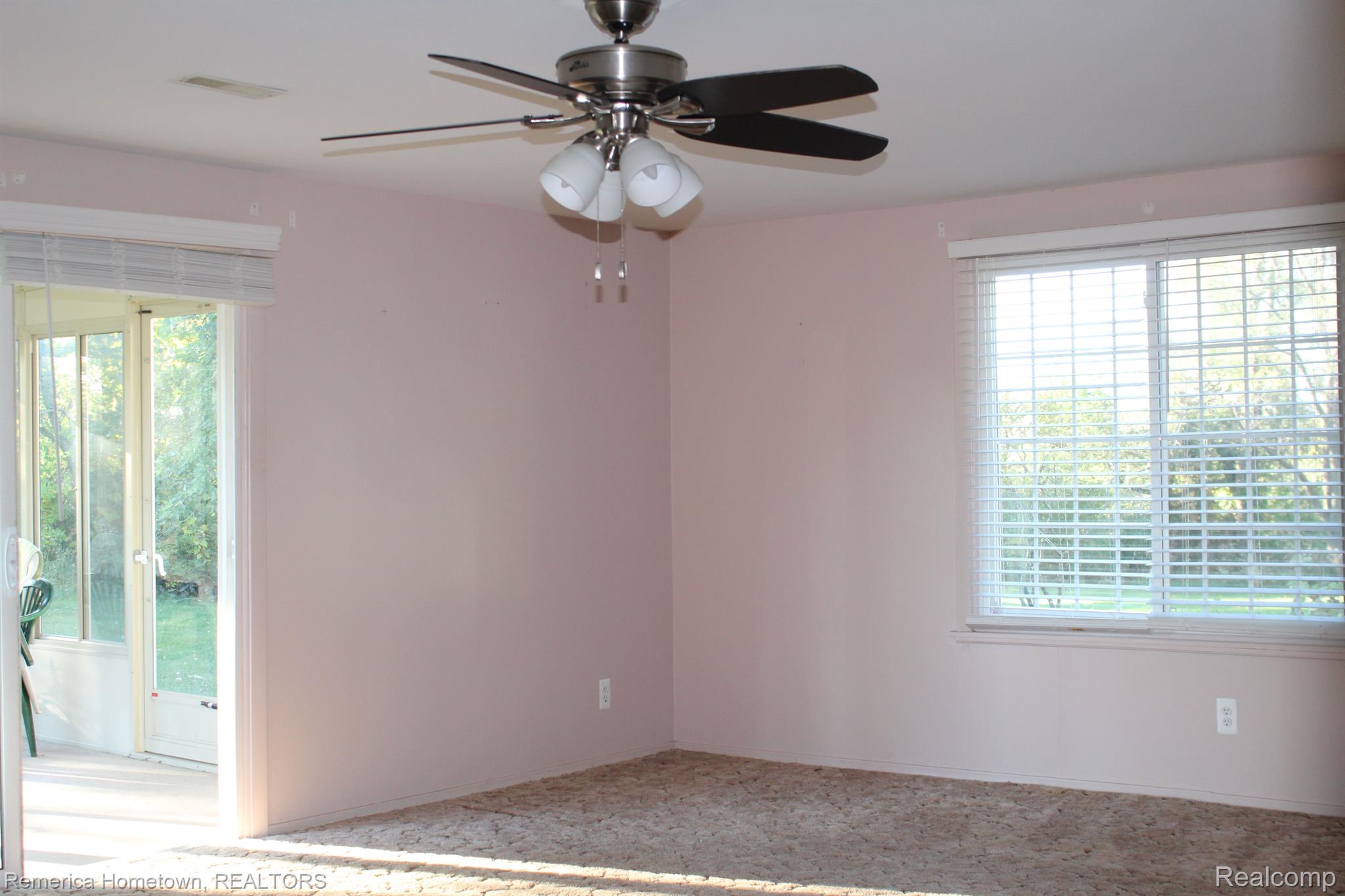 1063 Millville Road Lapeer, MI 48446 - Photo 8 of 38 Family Room