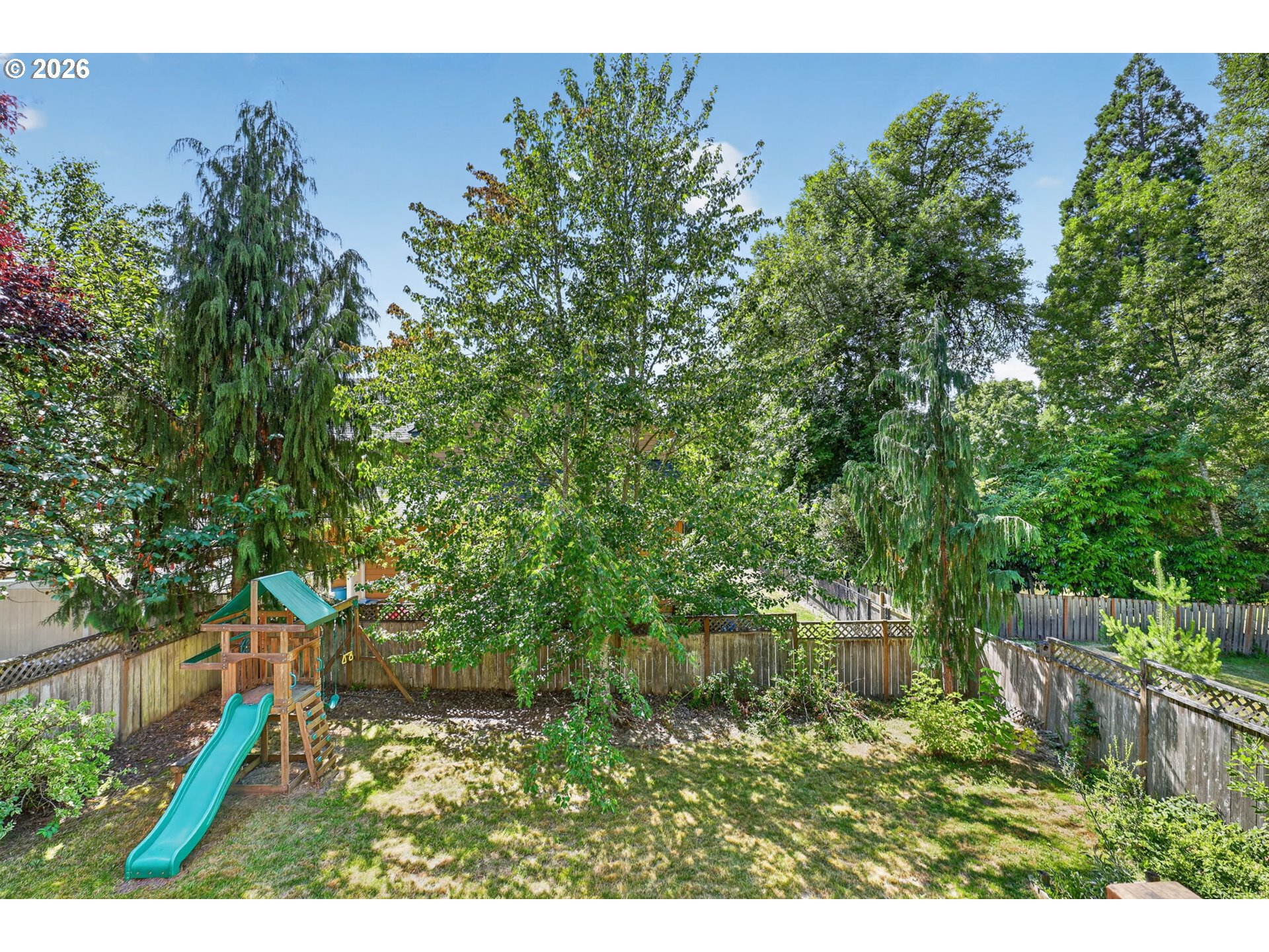 8311 Southwest 43rd Avenue Portland, OR 97219 - Photo 16 of 45 Yard