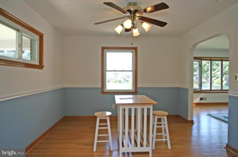 707 Greentree Road Linthicum Heights, MD 21090 - Photo 3 of 11 Dining Room