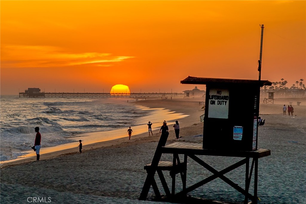 1720 West Oceanfront, Unit B Newport Beach, CA 92663 - Photo 27 of 28 a view of a ocean view