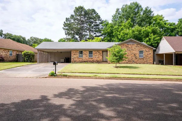 $260,000 | 5723 Bartlett Woods Drive, Bartlett, TN 38134