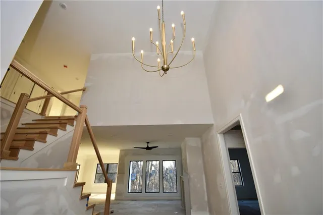 $779,999 | 7644 North Booth Avenue, Kansas City, MO 64158