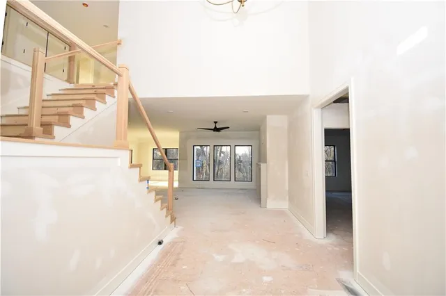 $779,999 | 7644 North Booth Avenue, Kansas City, MO 64158