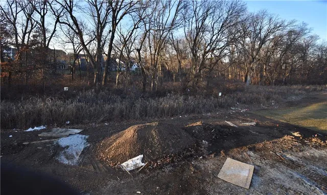 $779,999 | 7644 North Booth Avenue, Kansas City, MO 64158