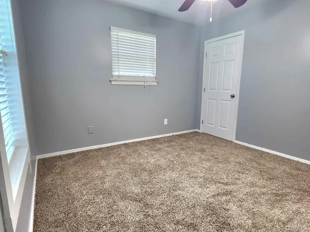 $1,500 | 901 Lucerne Avenue, Pensacola, FL 32505