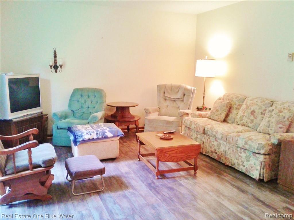 1700 Palms Road Goodells, MI 48027 - Photo 7 of 11