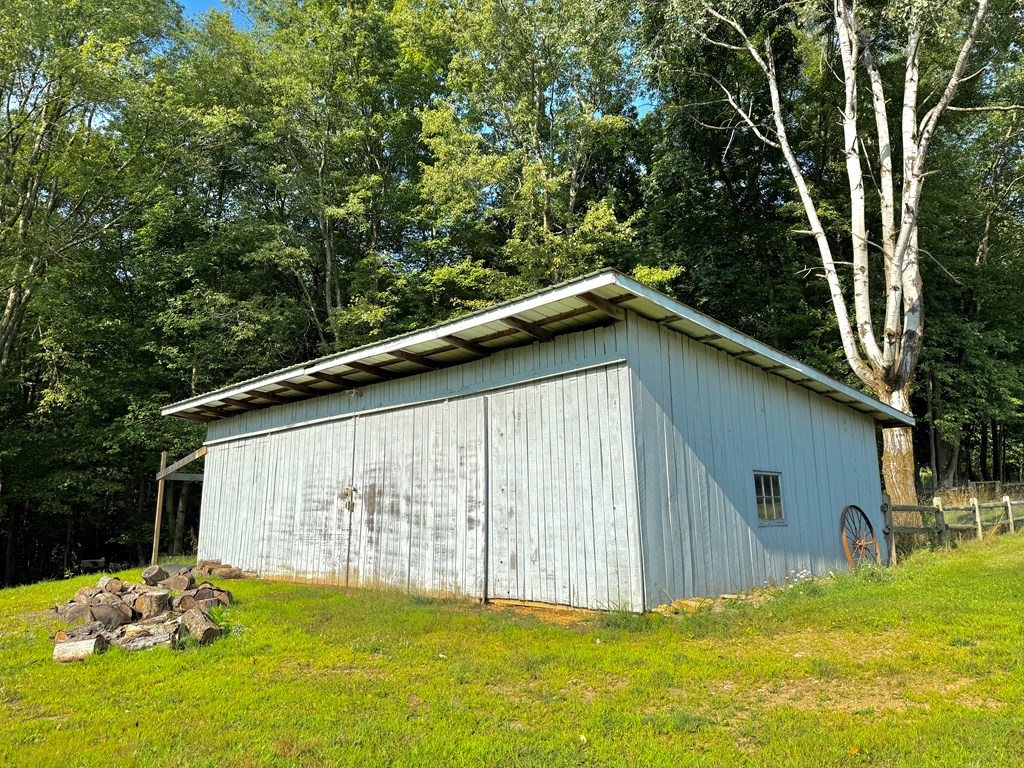 626 Cherrytree Road Franklin, PA 16323 - Photo 20 of 43