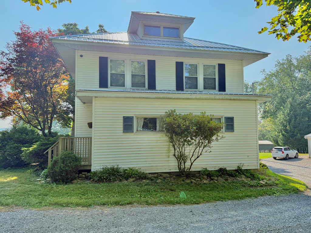 626 Cherrytree Road Franklin, PA 16323 - Photo 9 of 43