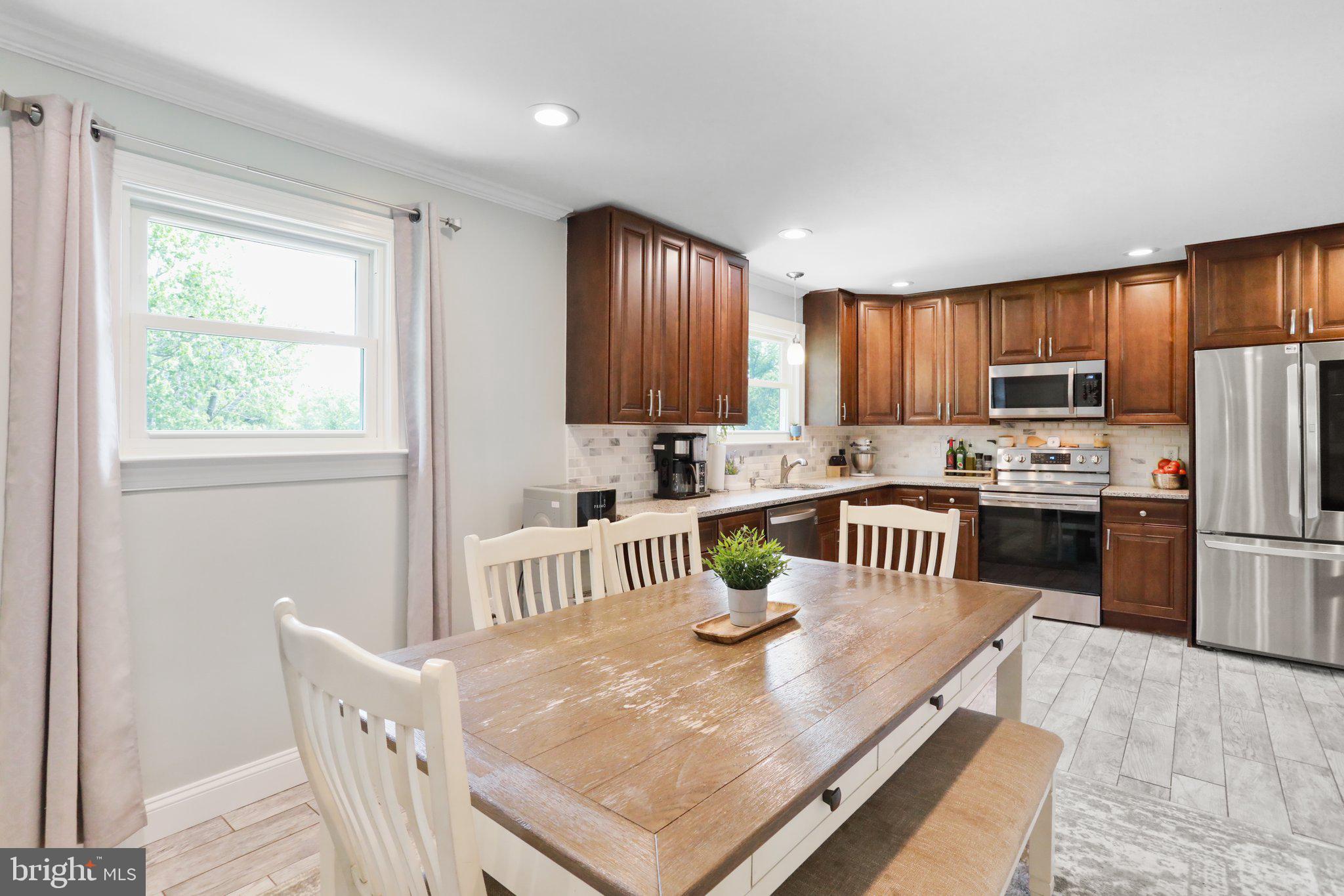 5711 Woodbine Road Woodbine, MD 21797 - Photo 12 of 57