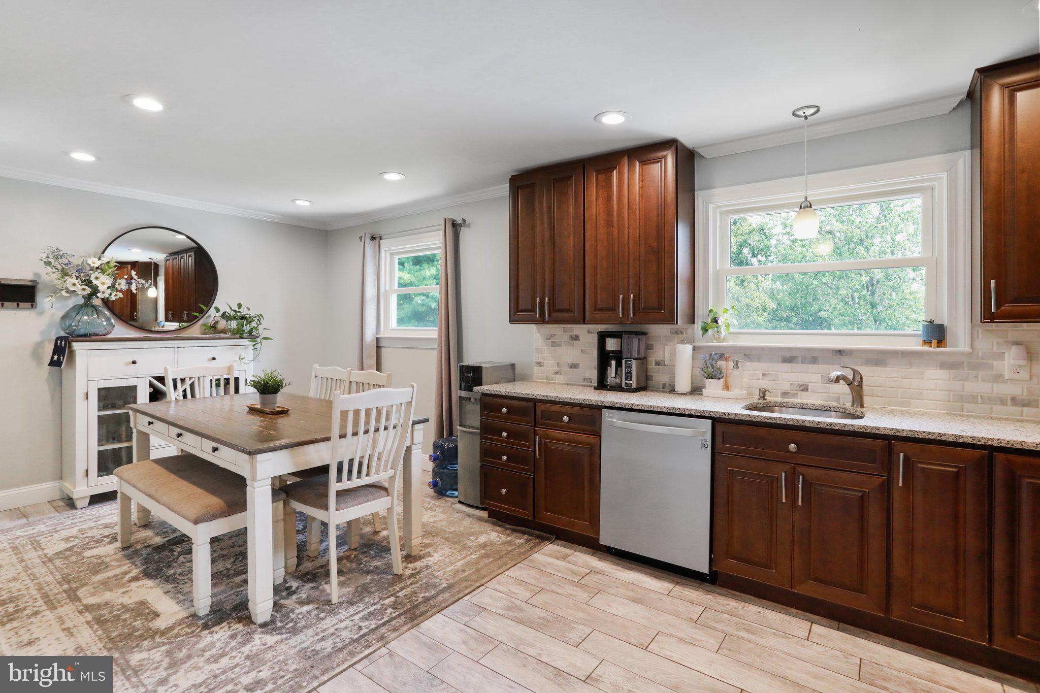 5711 Woodbine Road Woodbine, MD 21797 - Photo 13 of 57