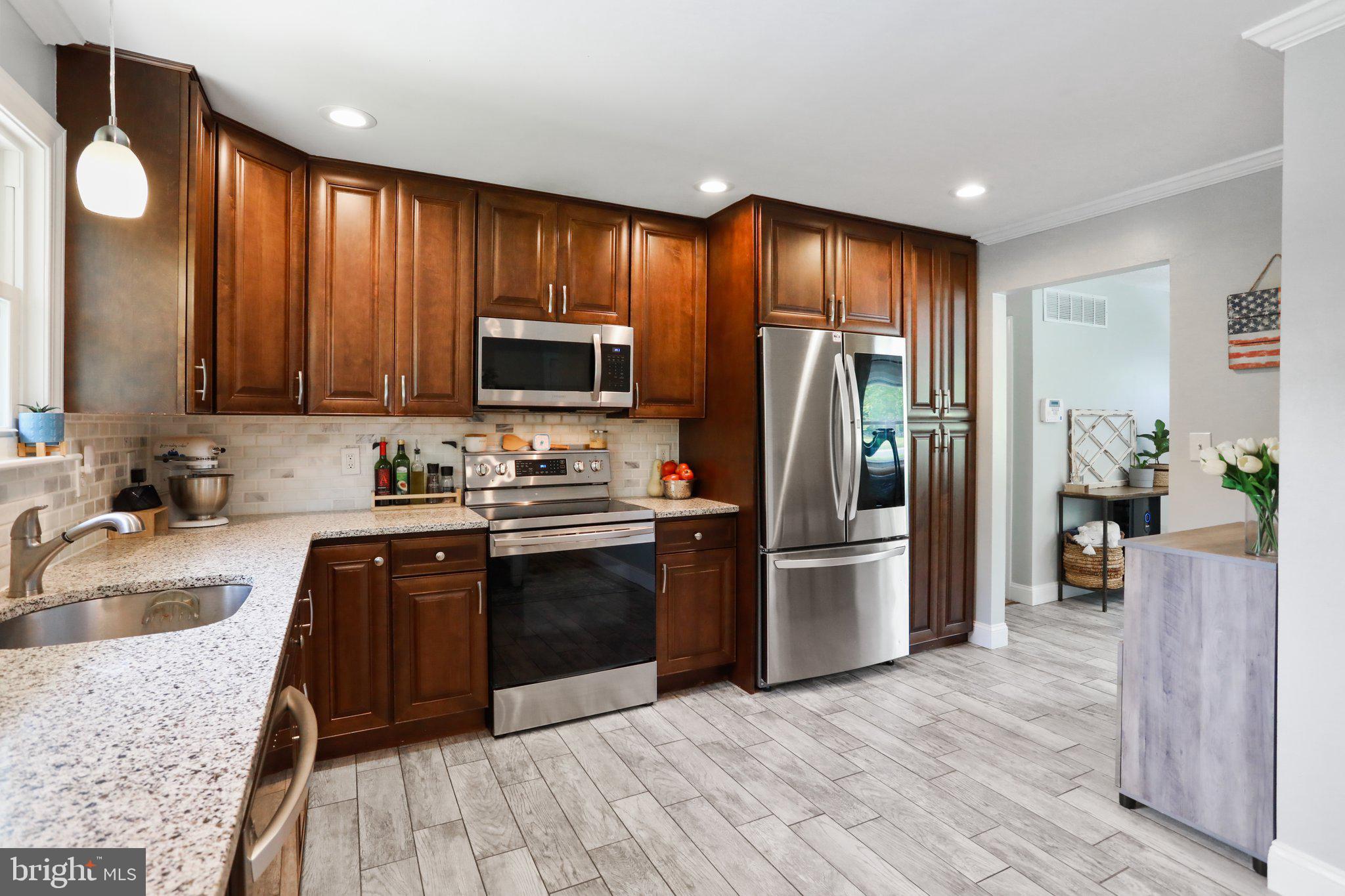 5711 Woodbine Road Woodbine, MD 21797 - Photo 8 of 57