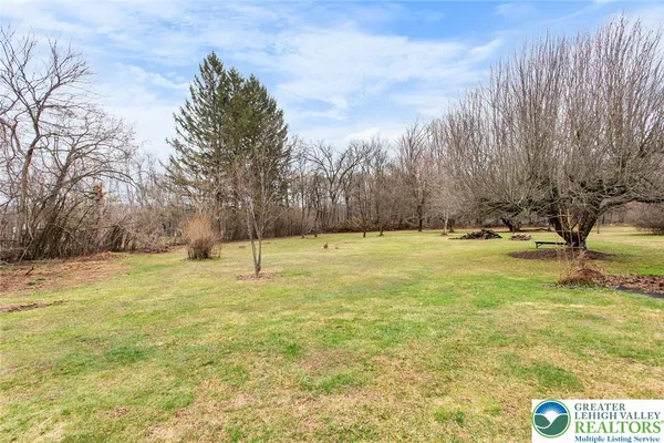 $335,000 | 254 Old Allentown Road, Wind Gap, PA 18091