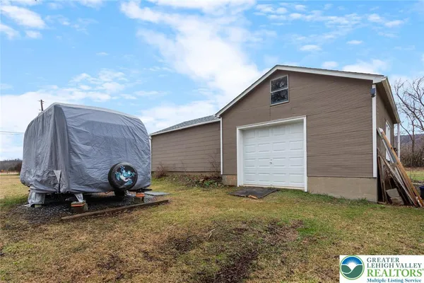 $335,000 | 254 Old Allentown Road, Wind Gap, PA 18091