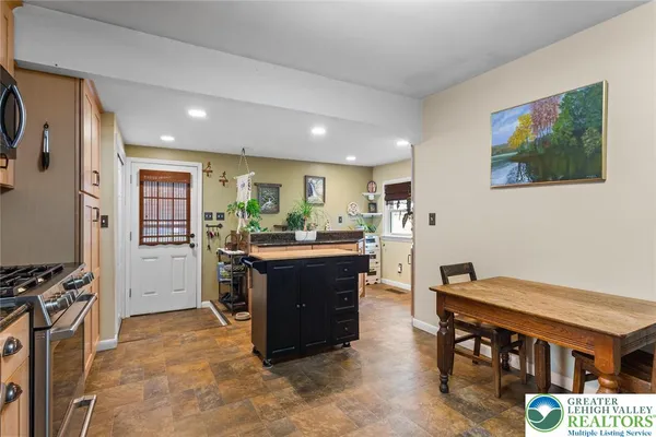 $335,000 | 254 Old Allentown Road, Wind Gap, PA 18091