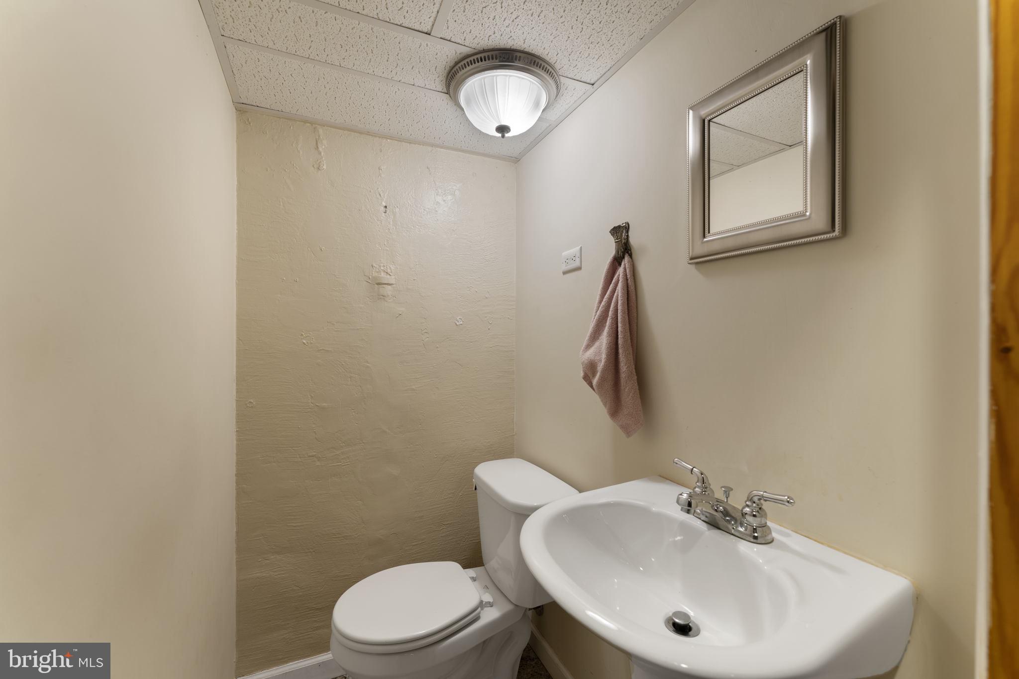 720 Greythorne Road Wynnewood, PA 19096 - Photo 32 of 35 Gallery Image 32