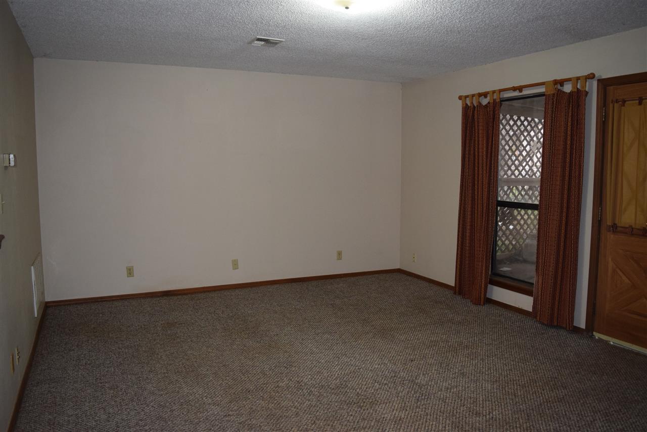 210 Morrison Morrison, OK 73061 - Photo 13 of 22 Gallery Image 13