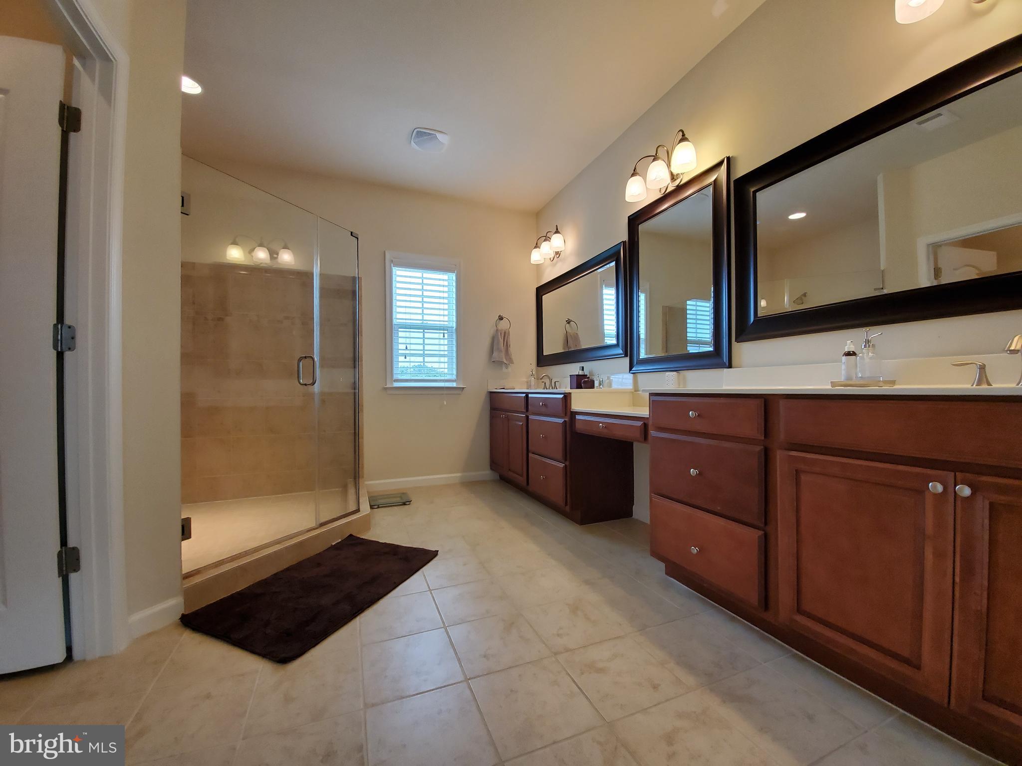 41882 Scotchbridge Place Ashburn, VA 20148 - Photo 32 of 89 Master bath with dual vanities.