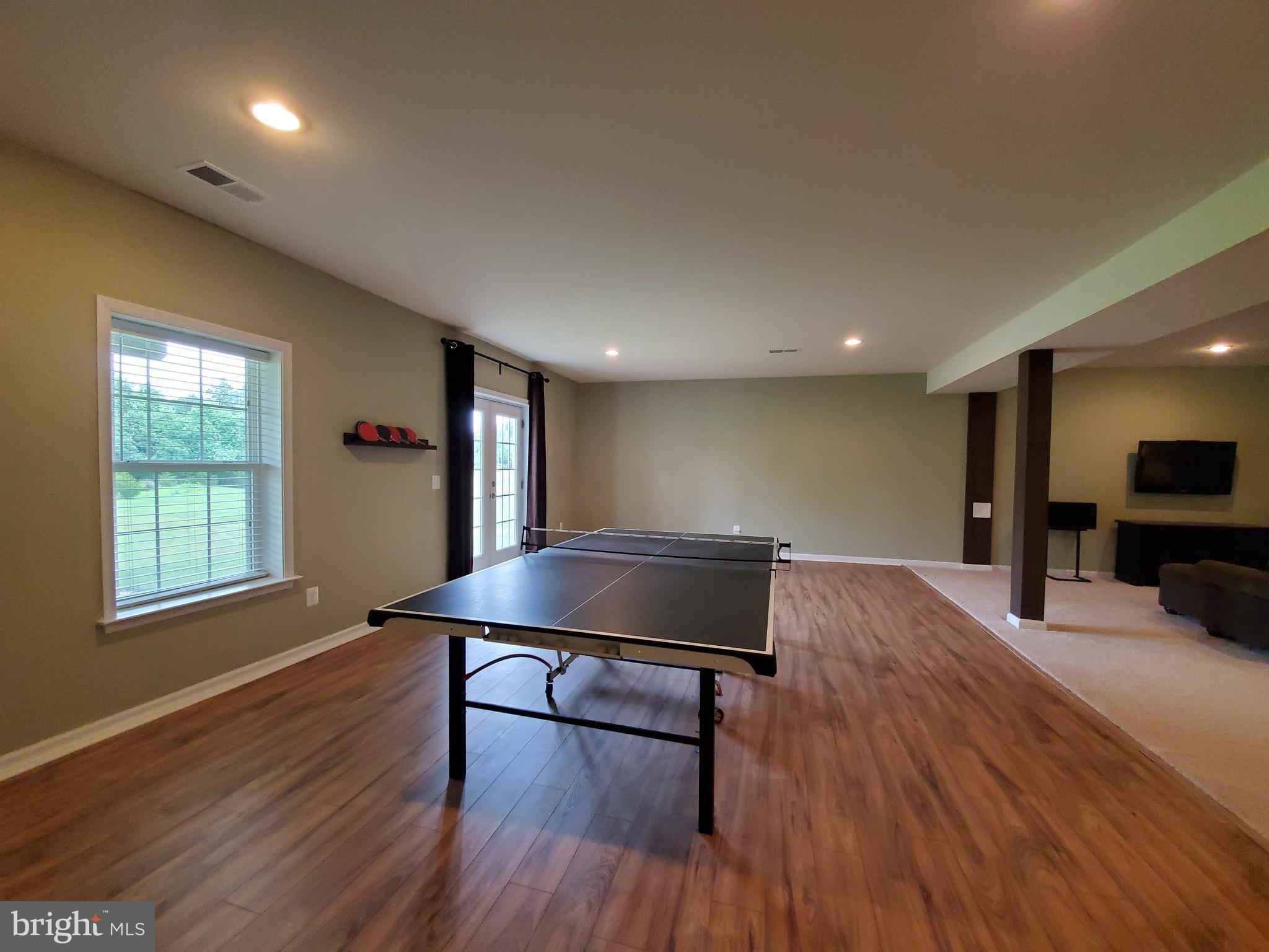 41882 Scotchbridge Place Ashburn, VA 20148 - Photo 59 of 89 Room for a pool table. No wall interference!