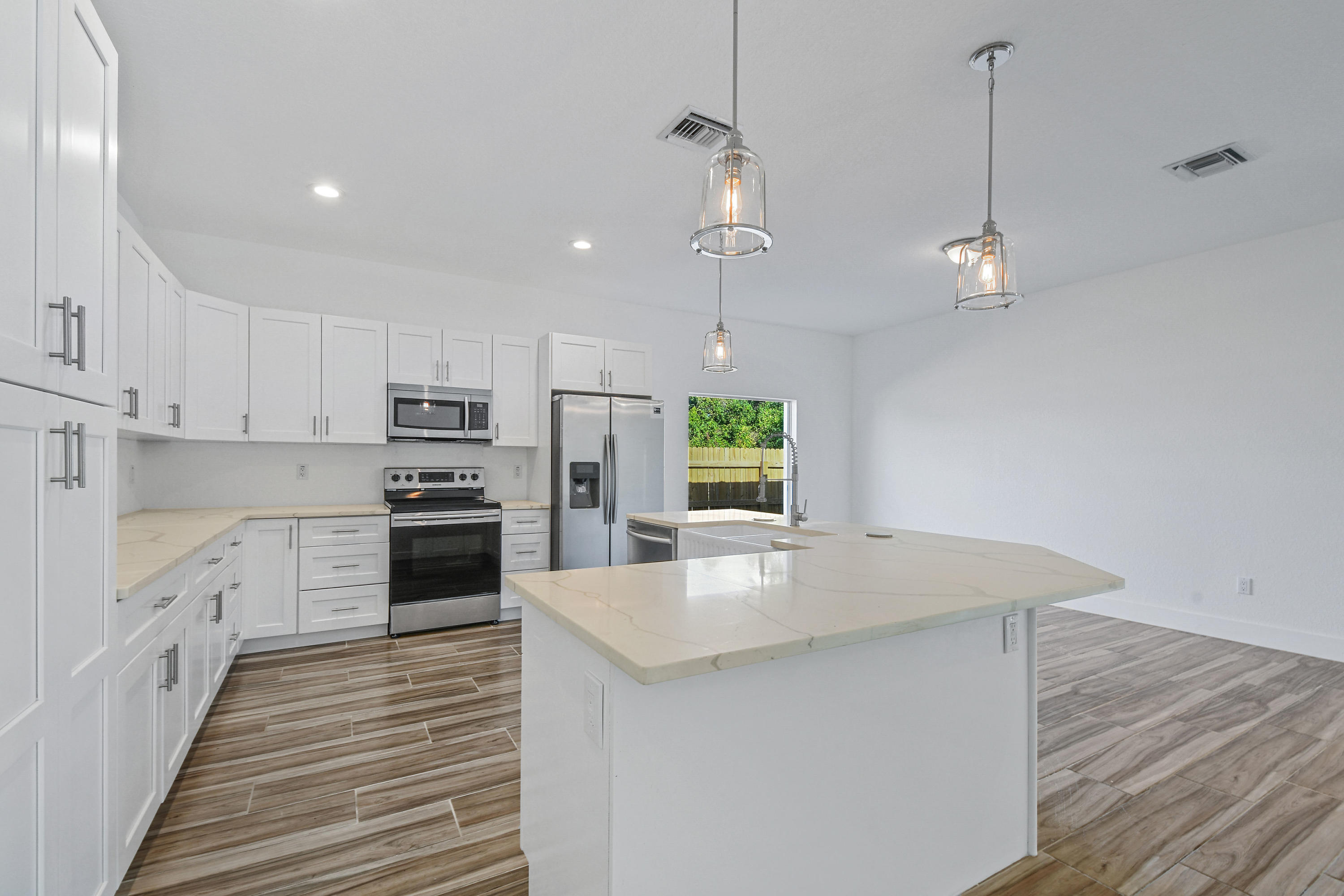 17708 Cinquez Park Road East Jupiter, FL 33458 - Photo 7 of 16 Similar Property