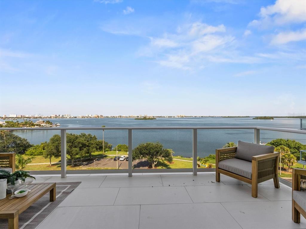 1020 Sunset Point Road, Unit 605 Clearwater, FL 33755 - Photo 16 of 54