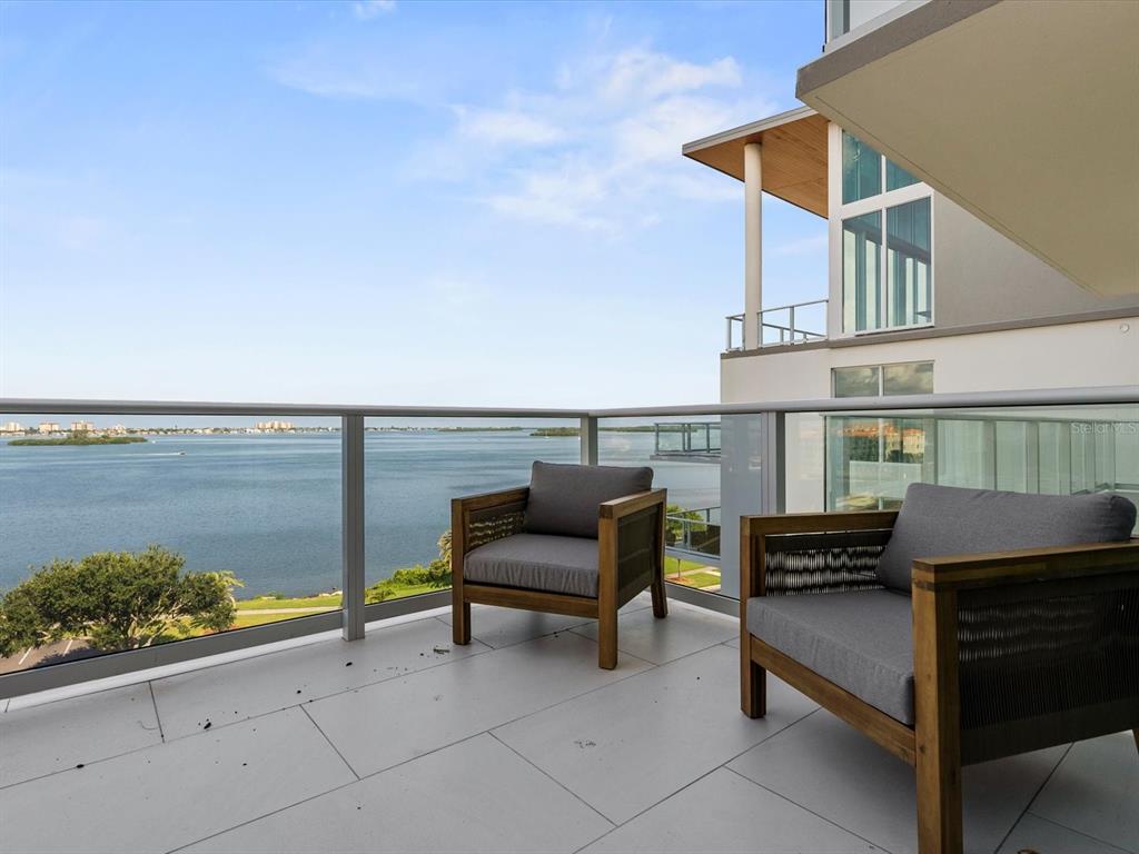 1020 Sunset Point Road, Unit 605 Clearwater, FL 33755 - Photo 18 of 54