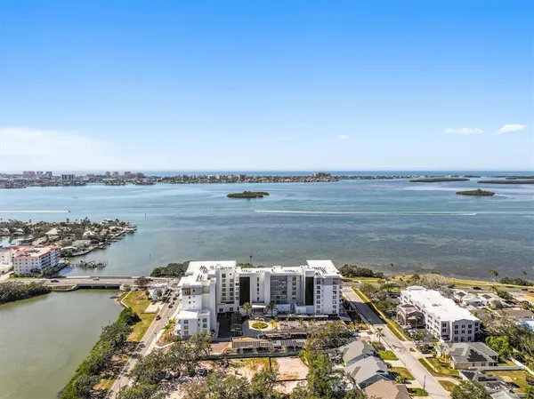 $8,500 | 1020 Sunset Point Road, Unit 605, Clearwater, FL 33755