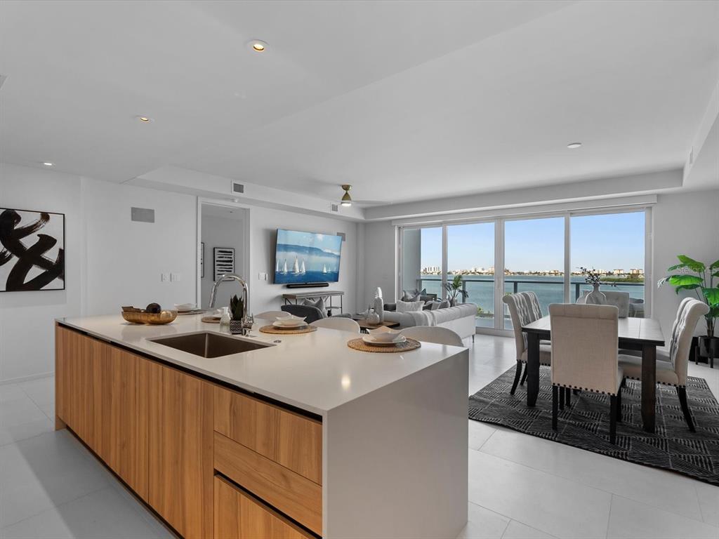 1020 Sunset Point Road, Unit 605 Clearwater, FL 33755 - Photo 7 of 54