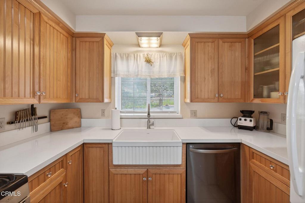 939 Laurel Road Santa Paula, CA 93060 - Photo 3 of 42 939 Laurel Rd