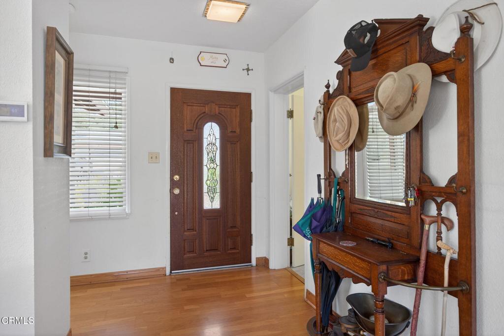 939 Laurel Road Santa Paula, CA 93060 - Photo 10 of 42 939 Laurel Rd