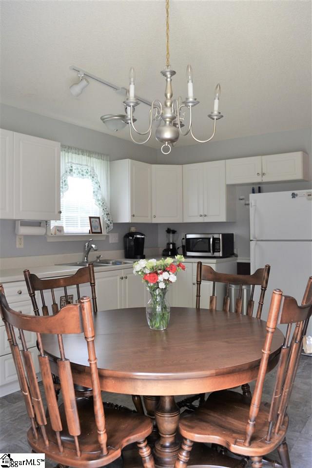 2 Glimmering Place Fountain Inn, SC 29644 - Photo 5 of 19 Gallery Image 5