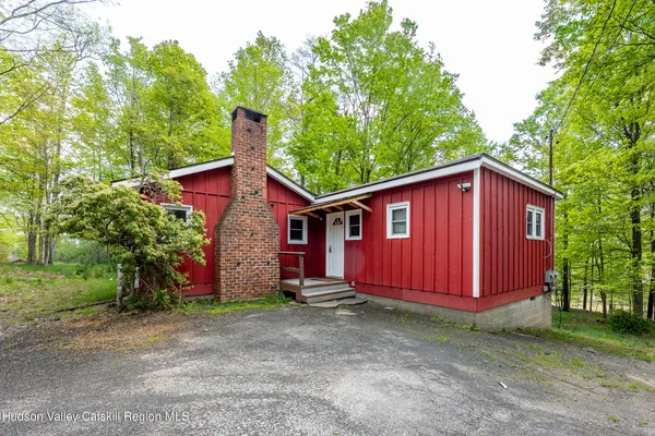 $2,900 | 2465 Glasco Turnpike, Unit 1, Woodstock, NY 12498
