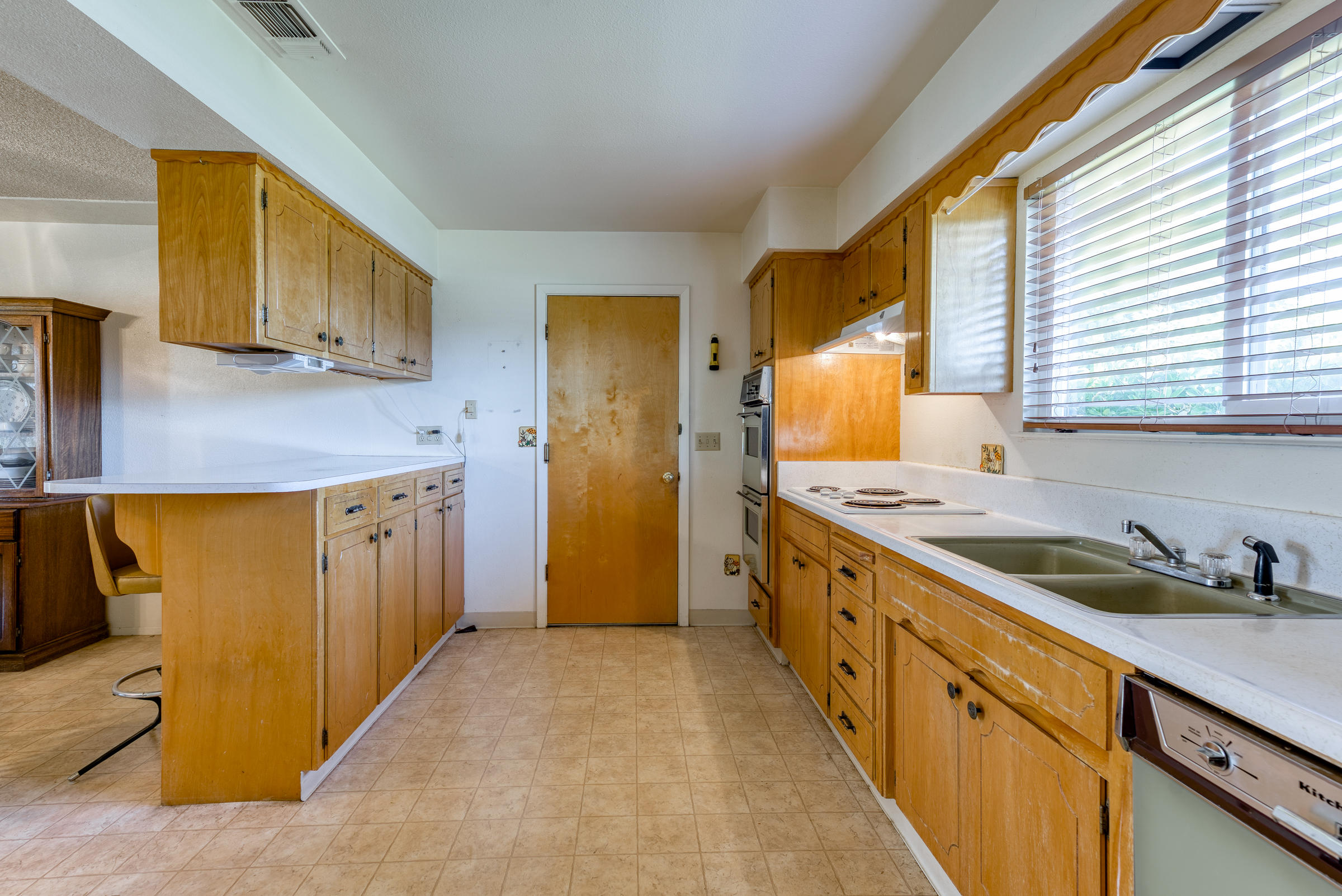 6588 Happy Valley Road Anderson, CA 96007 - Photo 6 of 32 _DSC0846 (1)