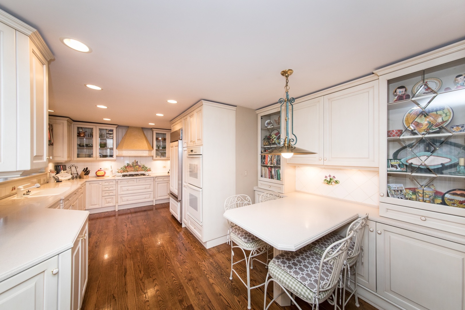 707 Edgemont Lane Park Ridge, IL 60068 - Photo 10 of 31